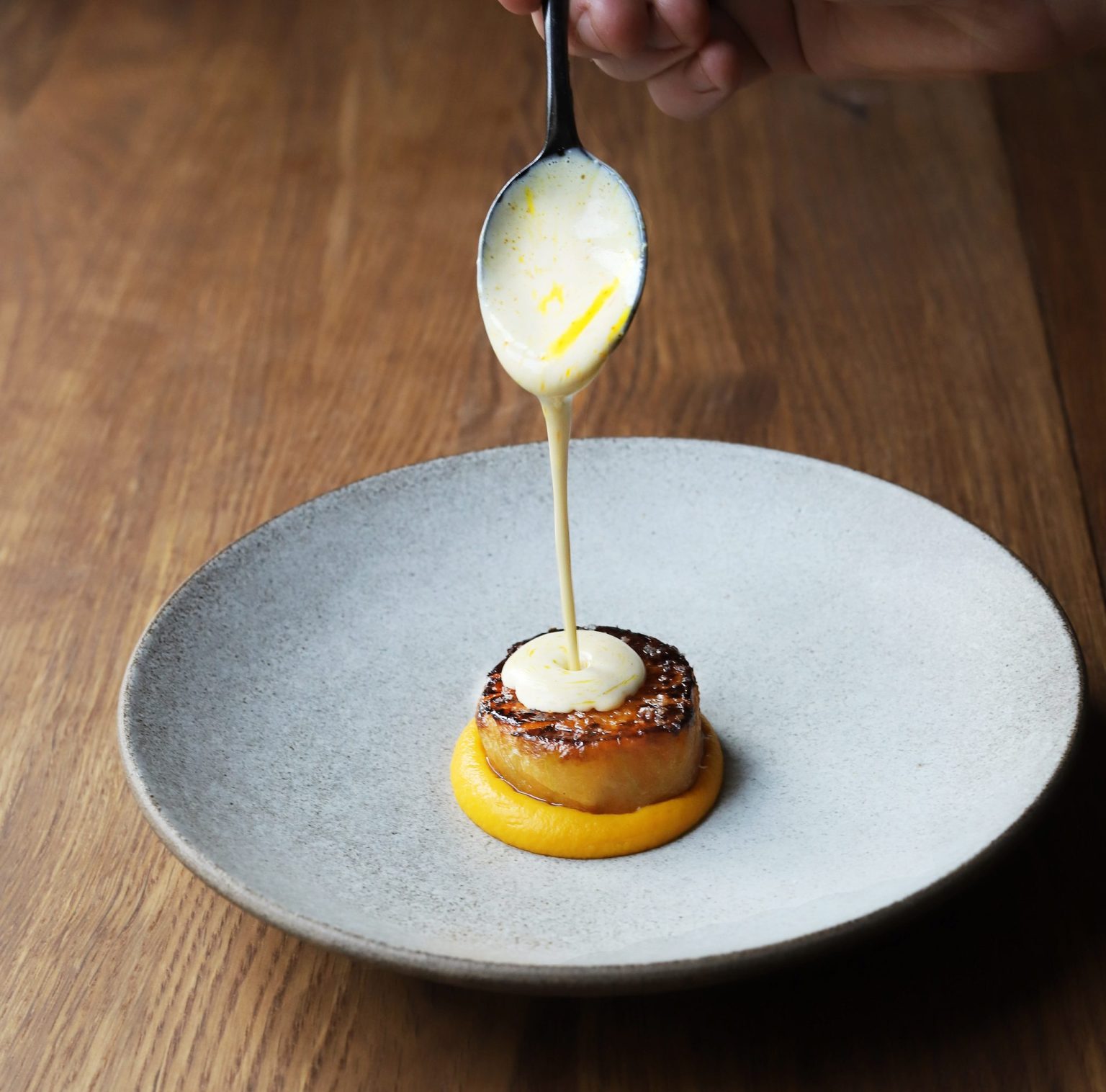 丹麦奥胡斯Domestic餐厅：繁华之外的静谧自信美食之旅